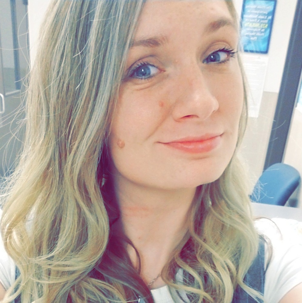 Meet your Posher, Brittney